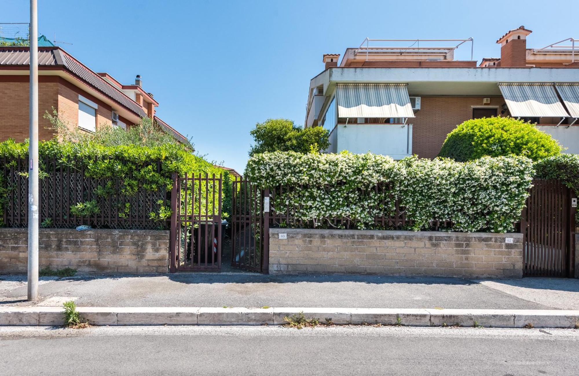 Travelershome Ciampino Suite Luaran gambar