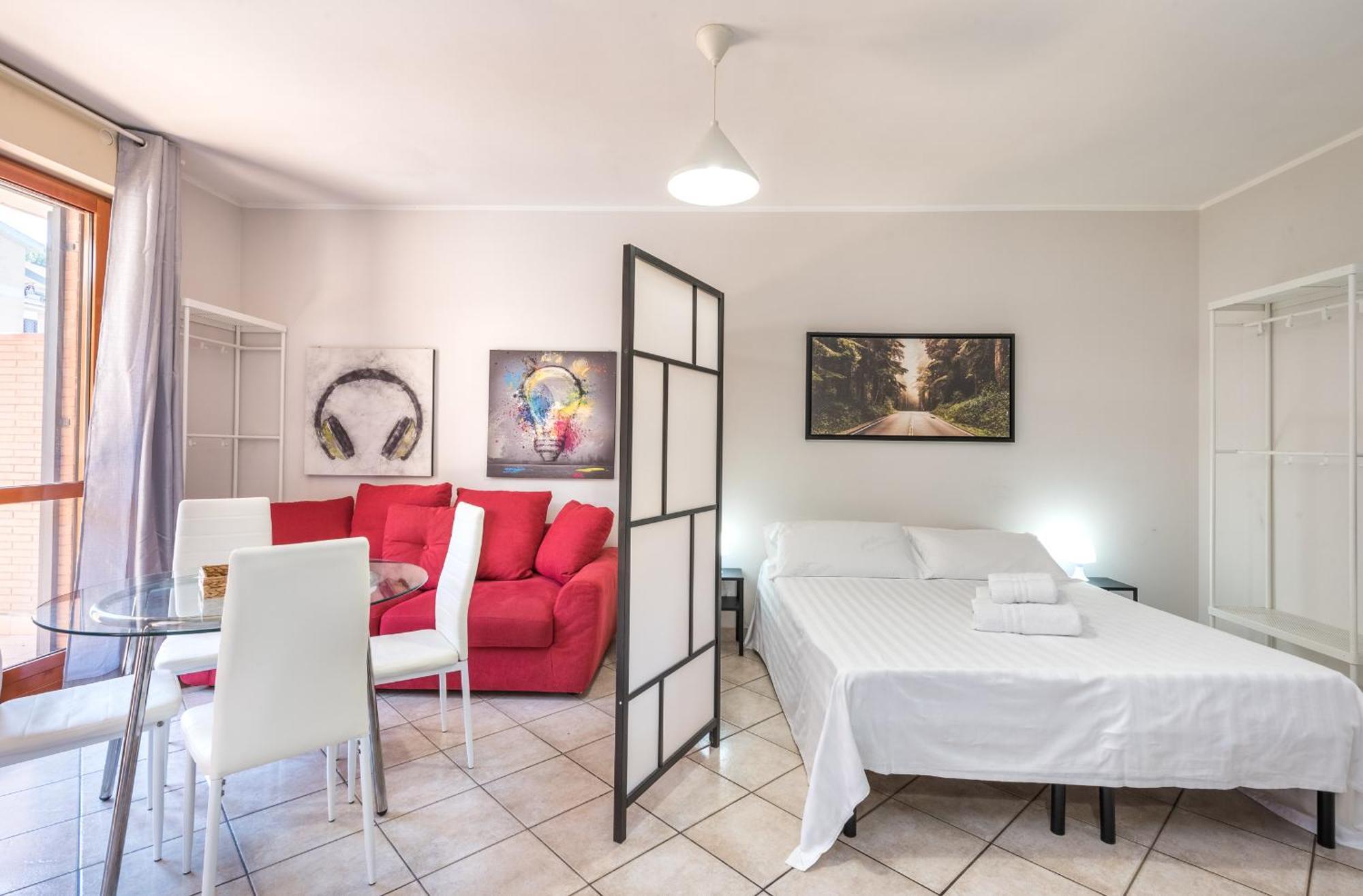 Travelershome Ciampino Suite Luaran gambar